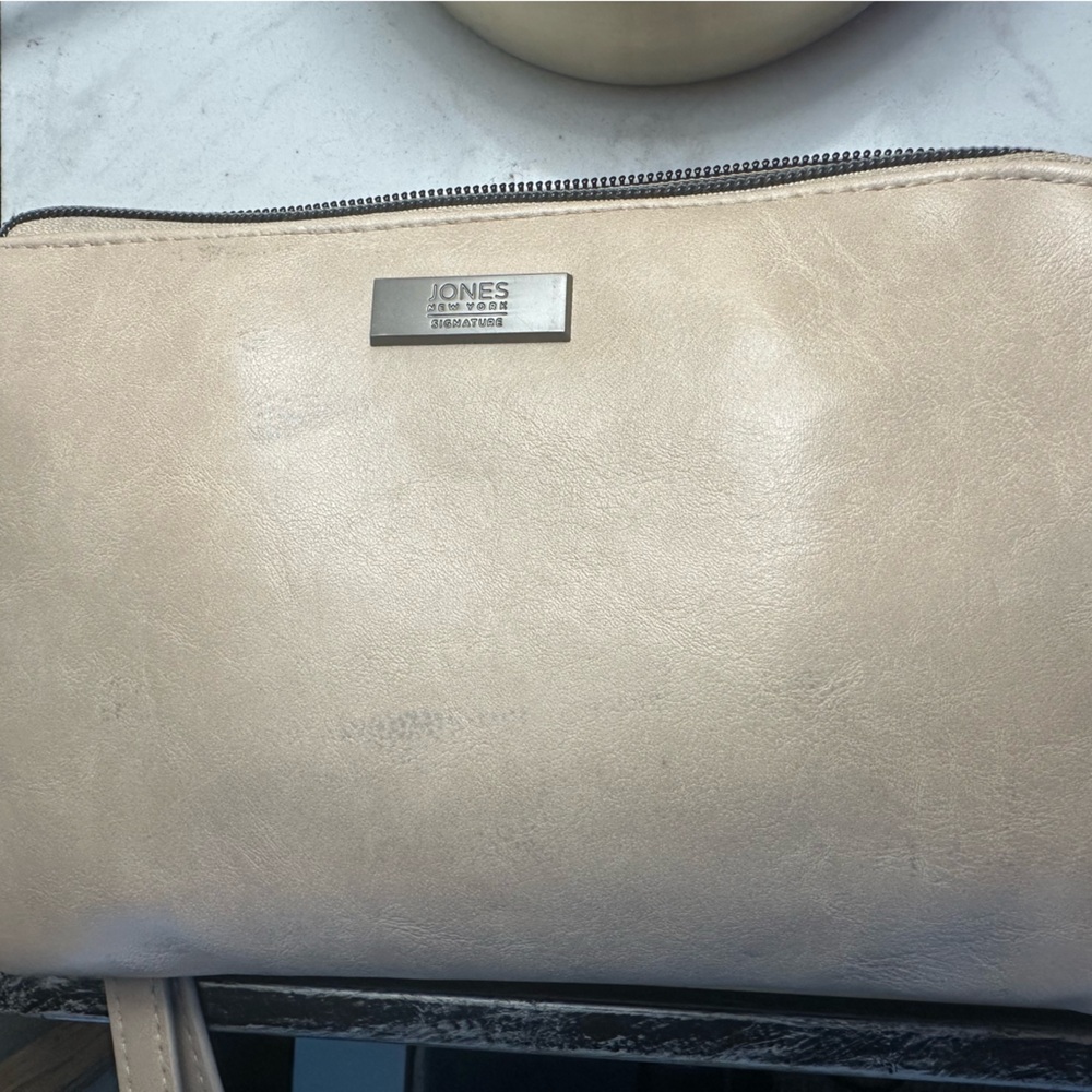 Jones New York Cream Wristlet Clutch